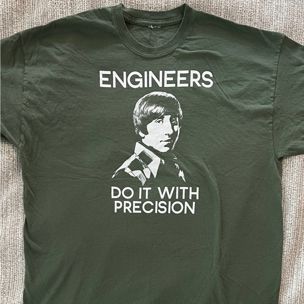 Big Bang Theory Engineers Do It Howard Military Green Mens T-Shirt Size 2XL
